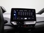 Volkswagen ID.3 First Plus 58 kWh | Apple Carplay/Android Auto | Achteruitrijcamera | Cruise Control | Stoelverwarming | Climate Control | Lichtmetalen Velgen |