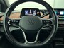 Volkswagen ID.4 Business 77 kWh Navigatie Apple Carplay/Android Auto Camera Parkeersensoren Adaptive Cruise Control Stoel- en stuurverwarming Full Led Climate Control