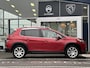 Peugeot 2008 1.2 PureTech Allure | Trekhaak | Climate Control | Panoramadak | Cruise Control | Lichtmetalen velgen | Apple Carplay/Android Auto | Parkeercamera/-sensoren | DAB | Navigatie |