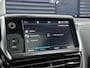 Peugeot 2008 1.2 PureTech Allure | Trekhaak | Climate Control | Panoramadak | Cruise Control | Lichtmetalen velgen | Apple Carplay/Android Auto | Parkeercamera/-sensoren | DAB | Navigatie |