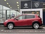 Peugeot 2008 1.2 PureTech Allure | Trekhaak | Climate Control | Panoramadak | Cruise Control | Lichtmetalen velgen | Apple Carplay/Android Auto | Parkeercamera/-sensoren | DAB | Navigatie |