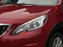 Peugeot 2008 1.2 PureTech Allure | Trekhaak | Climate Control | Panoramadak | Cruise Control | Lichtmetalen velgen | Apple Carplay/Android Auto | Parkeercamera/-sensoren | DAB | Navigatie |