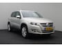 Volkswagen Tiguan 2.0 TSI Sport&Style 4Motion 2011 | Schuifkanteldak | Airco | Parkeersensoren | Goed Onderhouden | DAB+ Radio | 2 Sleutels | Xenon | Boekjes
