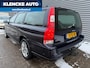 Volvo V70 2.4 Edition 5-cilinder 140PK AUTOMAAT Xenon Leer Stoelverwarming TrekhaakKEURIGE STAAT