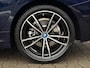 BMW 3-Serie Touring 320e M-Sport | Pano | Trekhaak | Harman Kardon | 19 inch | Sfeerverlichting | Camera | Dealer onderhouden