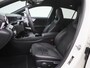 Mercedes-Benz A-klasse 180 Business Solution AMG | Automaat | Navigatie | Sfeerverlichting | Achteruitrijcamera | Stoelverwarming | Wide Screen Virtual Cockpit | Cruise Control | Climate Control | Parkeersensoren | Bluetooth | LED | Sportstuur | Half-Leder | Lichtmetalen Velgen|