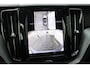 Volvo XC60 2.0 T6 Plug-in hybrid AWD Plus Dark Verwarmbare Voor- En Achterstoelen | 360 Graden Camera | Apple Carplay/Android Auto | Adaptieve Cruise Control | Panoramisch Schuif-/kanteldak | Draadloze Telefoonlader | Trekhaak Semi-Elektrisch | LED Koplampen | Elektrisch Verstelbare Stoelen | Keyless Entry | Lederen Bekleding | Stuurwielverwarming