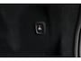 Volvo XC60 2.0 T6 Plug-in hybrid AWD Plus Dark Verwarmbare Voor- En Achterstoelen | 360 Graden Camera | Apple Carplay/Android Auto | Adaptieve Cruise Control | Panoramisch Schuif-/kanteldak | Draadloze Telefoonlader | Trekhaak Semi-Elektrisch | LED Koplampen | Elektrisch Verstelbare Stoelen | Keyless Entry | Lederen Bekleding | Stuurwielverwarming
