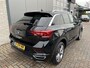 Volkswagen T-Roc 1.5 TSI R-Line / AUTOMAAT/ CAMERA/ PARK. SENSOREN/ LED/ DIGITAL DASHBOARD/ ELEK. ACHTERKLEP/ NAVI/ CLIMA/ 18" LMV