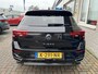 Volkswagen T-Roc 1.5 TSI R-Line / AUTOMAAT/ CAMERA/ PARK. SENSOREN/ LED/ DIGITAL DASHBOARD/ ELEK. ACHTERKLEP/ NAVI/ CLIMA/ 18" LMV