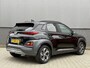 Hyundai Kona GDI 141pk HEV 2WD Fashion | Head-Up Display | All-Season Banden | Adaptive Cruise Control | Camera Achter | Navigatie | KRELL Premium Audiosysteem |