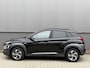 Hyundai Kona GDI 141pk HEV 2WD Fashion | Head-Up Display | All-Season Banden | Adaptive Cruise Control | Camera Achter | Navigatie | KRELL Premium Audiosysteem |