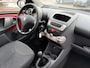 Peugeot 107 1.0-12V XS |Nieuwe apk + 5 deurs Nu € 2.450,-!!!