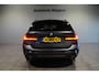 BMW 3-Serie 320i M-Sport/// | LED | Trekhaak | Head-up Display | M-Sportremmen | PDC |