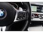 BMW 3-Serie 320i M-Sport/// | LED | Trekhaak | Head-up Display | M-Sportremmen | PDC |