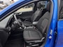 Ford Focus Wagon 1.0 EcoBoost Hybrid ST Line X 155PK Automaat Afn. Trekhaak Panodak Winterpack Adaptieve Cruise Camera Blind-Spot Parkeersensoren Keyless B&O Full-LED Climate *1500KG Trekgewicht*