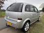 Opel Meriva 1.6-16V Cosmo met airco en trekhaak