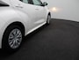 Toyota Yaris 1.5 Hybrid Active | Achteruitrijcamera | Airco (automatisch) | Armsteun voor