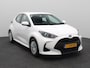 Toyota Yaris 1.5 Hybrid Active | Achteruitrijcamera | Airco (automatisch) | Armsteun voor