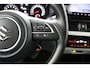 Suzuki Swift 1.2 Comfort Smart Hybrid | Lichtmetalen Velgen | Navigatie | Keyless Entry | Adaptieve Cruise control | Parkeersensoren en Camera |
