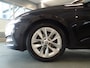 Skoda Octavia 1.0 TSI Sport Business Navigatie, Clima controle, Cruise controle, Stuurverwarming, Elek ramen v/a, Elek achterklep, Xenon verlichting, Pdc v/a, Lm velgen 17'' Nederlandse auto!! Bovag afleverpakket 695,-