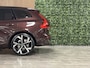 Volvo XC60 T8 AWD Recharge Ultra Dark | Vol! | 455pk | Bowers & Wilkins | Luchtvering | Trekhaak | Mulberry Red | 360° Camera | Head-Up Display | Adaptieve Cruise Control | Stoelverwarming voor+achter | Stuurwielverwarming | 22 Inch | Full LED Meesturende koplampen | Pilot Assist | BLIS Dode Hoek Detectie | Elektrische voorstoelen geheugen | Nordico Microtech Cardamom Quilted/Cardamom bekleding | Zitting verlenging voorstoelen | Lederen Dashboard | Gelamineerde/geluidwerende zijruiten | Schuifdak | Google Infotainment | Keyless Drive | Parkeersensoren voor+achter | Privacy Glass | Elektrisch bedienbare achterklep | Alarm Klasse III | DAB Radio | Apple Carplay/Android Auto | Draadloos telefoon opladen | Volvo On Call met mobiele App functie | Mulberry Red Metallic |