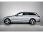 Mercedes-Benz C-klasse Estate 300 e Plug-In Hybride  | Trekhaak | Ledkoplampen | Sfeerverlichting | Stoelverwarming |Distronic | Rijassistentiepakket Plus | Easy-Pack Achterklep. Inclusief 24 maanden MB Certified garantie voor Europa.