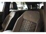 Volkswagen T-Roc 1.5 TSI 150pk R-Line Business+ | IQ. Light | Keyless | Camera | Trekhaak | 100% (Dealer) onderhouden label