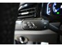 Volkswagen T-Roc 1.5 TSI 150pk R-Line Business+ | IQ. Light | Keyless | Camera | Trekhaak | 100% (Dealer) onderhouden label