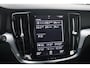 Volvo V60 B3 Business Pro 163pk | ACC | Navigatie | Carplay | Climate | Sensoren | Trekhaak | Keyless | Dodehoek