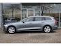 Volvo V60 B3 Business Pro 163pk | ACC | Navigatie | Carplay | Climate | Sensoren | Trekhaak | Keyless | Dodehoek