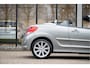 Peugeot 207 CC 1.6 VTi Roland Garros Automaat | PDC | Stoelverw. | Leder | Cruise | Clima