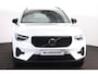 Volvo XC40 B3 Plus Dark - IntelliSafe Assist & Surround - Harman/Kardon audio - Parkeercamera achter - Parkeersensoren voor & achter - Elektr. bedienb. voorstoelen met geheugen links - Draadloze tel. lader - Extra getint glas - 19' LMV