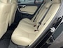 Volvo S60 1.5 T3 Automaat Nordic+ Navigatie Xenon Standkachel Leer Stoelverwarming 17 Inch Velgen Parkeersensoren Getint Glas NL Auto