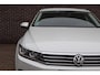 Volkswagen Passat Variant 1.5 TSI 150pk DSG Highline | Lederen Bekleding | Trekhaak | Navigatie