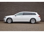 Volkswagen Passat Variant 1.5 TSI 150pk DSG Highline | Lederen Bekleding | Trekhaak | Navigatie