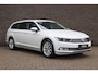 Volkswagen Passat Variant 1.5 TSI 150pk DSG Highline | Lederen Bekleding | Trekhaak | Navigatie
