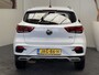 MG MG ZS 1.5 106 PK CRUISE CONTROL NAVIGATIE  360 CAMERA LEDER APPLE CARPLAY/ANDROID RIJSTROOKSENSOREN DODEHOEKSENSOREN 17" LM VELGEN IN ZEER NETTE STAAT !! 3010