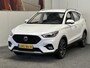 MG MG ZS 1.5 106 PK CRUISE CONTROL NAVIGATIE  360 CAMERA LEDER APPLE CARPLAY/ANDROID RIJSTROOKSENSOREN DODEHOEKSENSOREN 17" LM VELGEN IN ZEER NETTE STAAT !! 3010