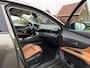 Peugeot 5008 1.2 PureTech Allure / 7-Pers / Elektrisch Panoramadak / Navi / Elektrische Voorstoel - Achterklep / Distributie Nieuw