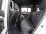 Land Rover Defender 110 P400e 110 | Black Pack | Luchtvering | 22'' Gloss Black | Stuurwielverwarming | Rode Remklauwen