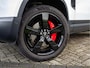Land Rover Defender 110 P400e 110 | Black Pack | Luchtvering | 22'' Gloss Black | Stuurwielverwarming | Rode Remklauwen