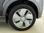 Hyundai Kona Electric EV Premium 64 kWh | Soh 96,2% | Achterruitrij Camera | Dodehoek Detectie | Stoel verwarming & ventilatie | DAB Radio |