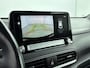Hyundai Kona Electric EV Premium 64 kWh | Soh 96,2% | Achterruitrij Camera | Dodehoek Detectie | Stoel verwarming & ventilatie | DAB Radio |