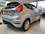 Ford Fiesta 1.0 Style,1e Eigenaar,Dealeronderhouden,5 Zits,Airco,Elektrischpakket,Stuurbekrachting,Trekhaak,Centraledeurvergrendeling op Afstand,Usb Ipod Aansluiting,