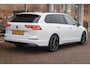 Volkswagen Golf Variant 1.5 eTSI 150pk DSG R-Line | Panoramadak | Navigatie | Camera | PDC | Side Assist