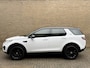 Land Rover Discovery Sport 2.0 Si4 4WD | Half leder | Panoramadak | Navigatie | Camera | Cruise control | Rijstrooksensor | PDC voor+achter | Elektrische achterklep | 18 inch lichtmetalen velgen | Bluetooth | Recent onderhouden!