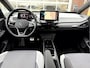 Volkswagen ID.3 First Plus 58 kWh SOH 90.7%, Camera, Trekhaak, 19''Lmv