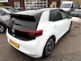 Volkswagen ID.3 First Plus 58 kWh SOH 90.7%, Camera, Trekhaak, 19''Lmv