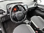 Toyota Aygo 1.0 VVT-i x-play Automaat | Premium uitvoering | | Parkeersensoren voor en achter |